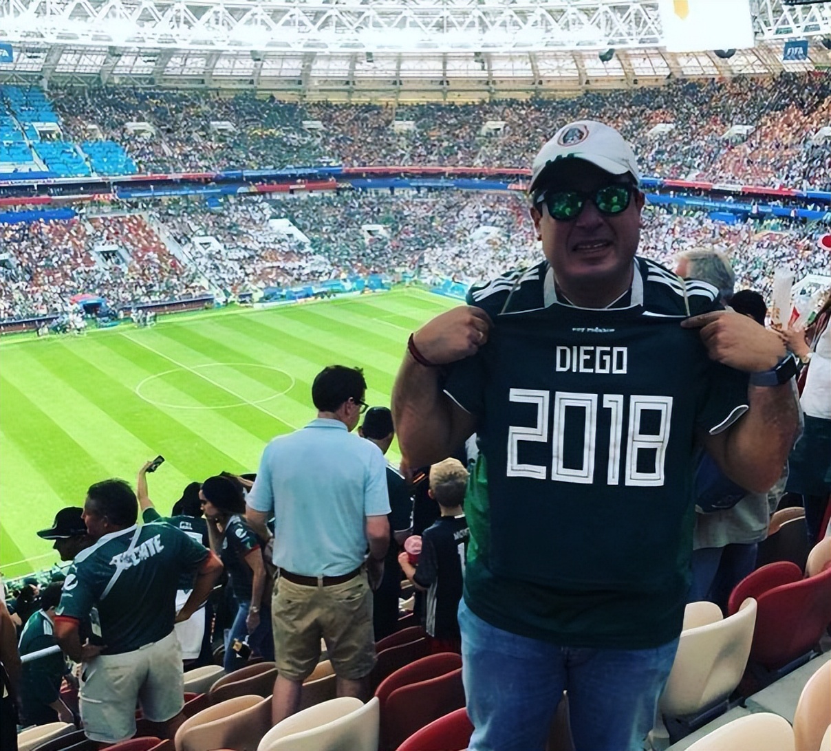 世界杯英雄志：力扑莱万点球再度超神的奥乔亚，曾与球迷感动世界