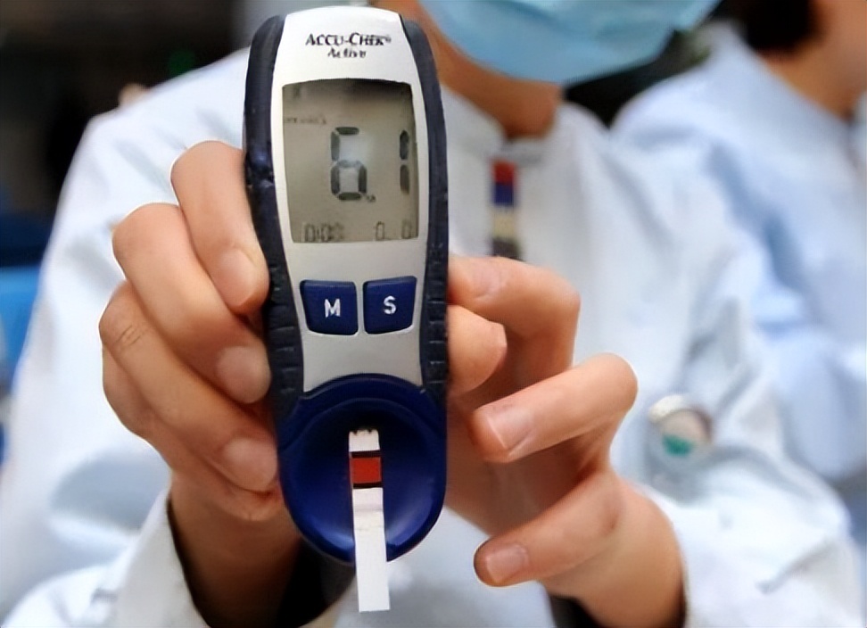 桃子四种人不宜吃,桃子哪些患者不能吃