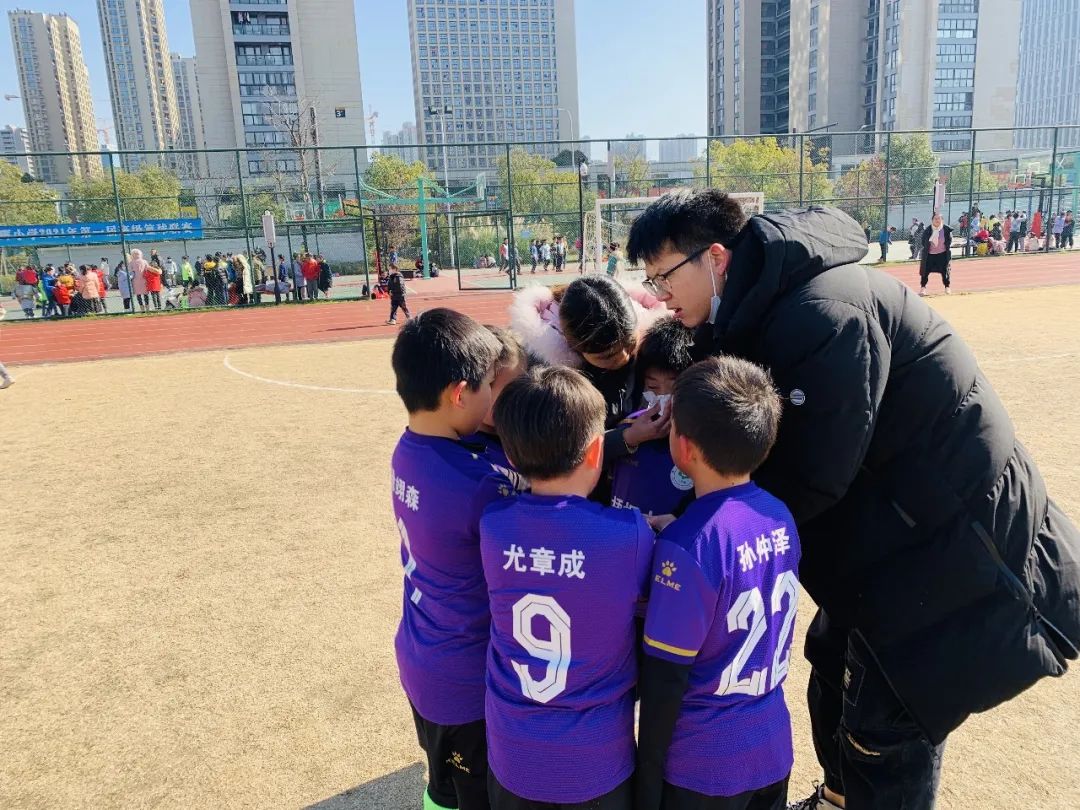 放飞梦想|二年级组率先打响杭州春晖小学第一届校园足球联赛