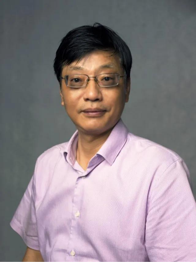 大学院长被停职,大学副院长发布不雅消息