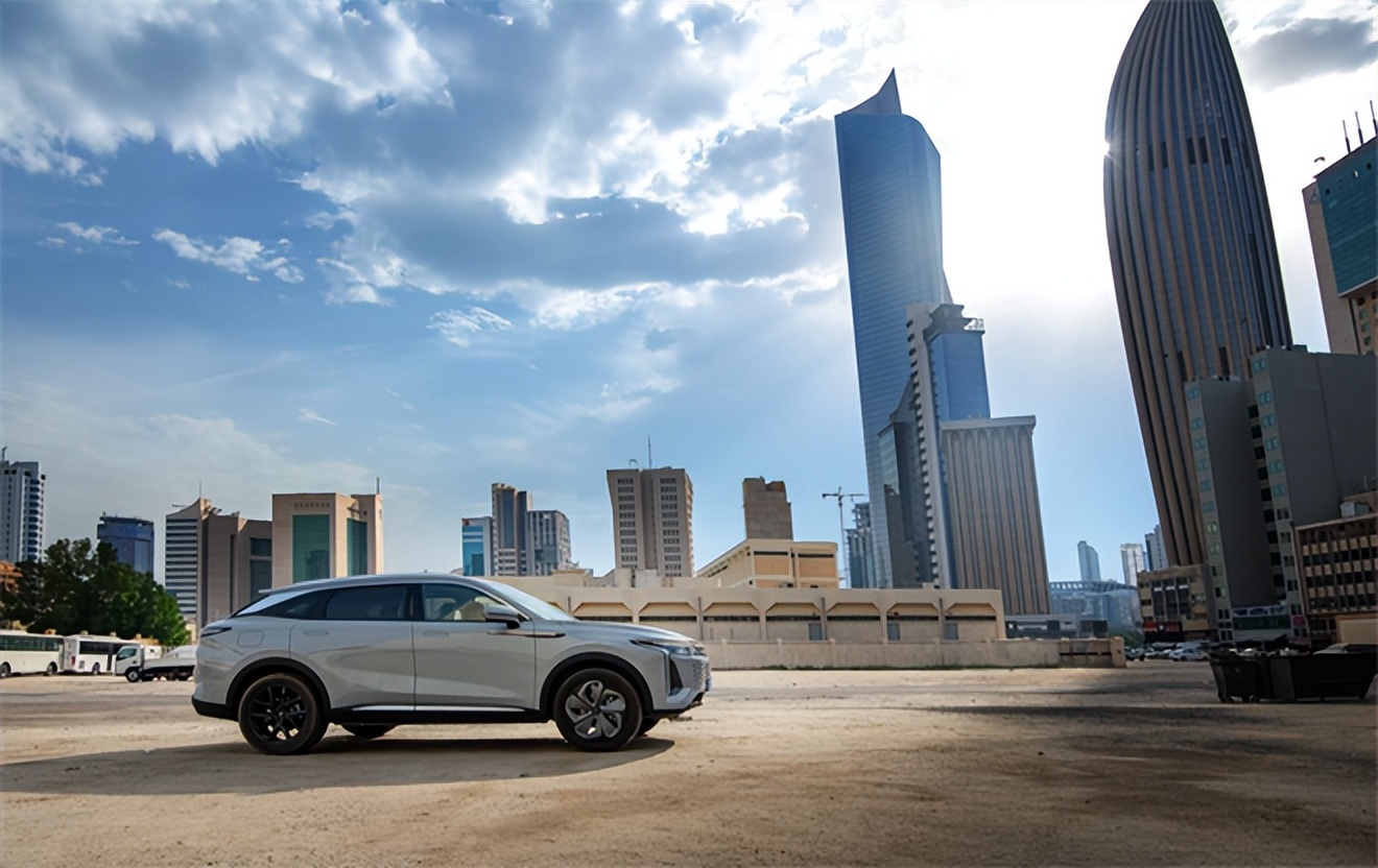 《跟着瑶光看世界》，用多项“第一”掀起短视频营销风暴