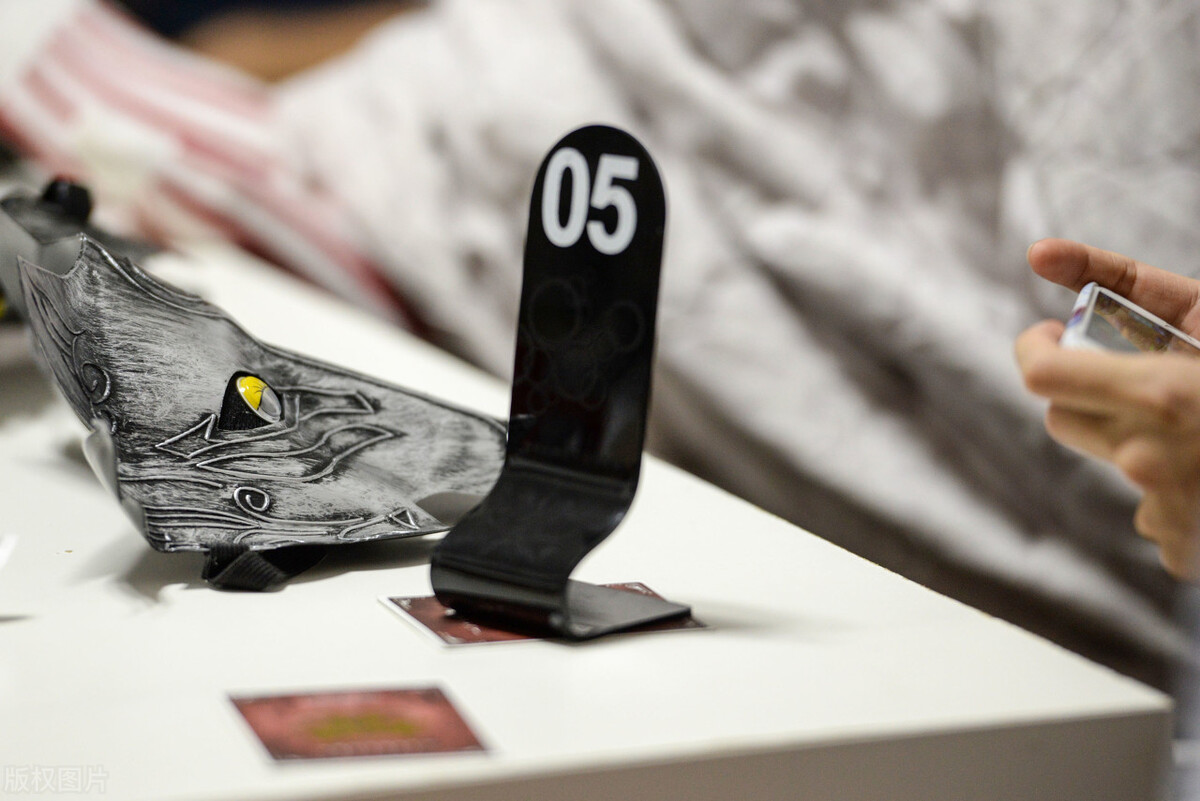 太空狼人杀内鬼怎么玩儿,狼人杀好玩嘛