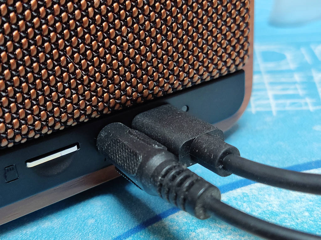 漫步者m230对比homepodmini,漫步者m230和bosemini2对比