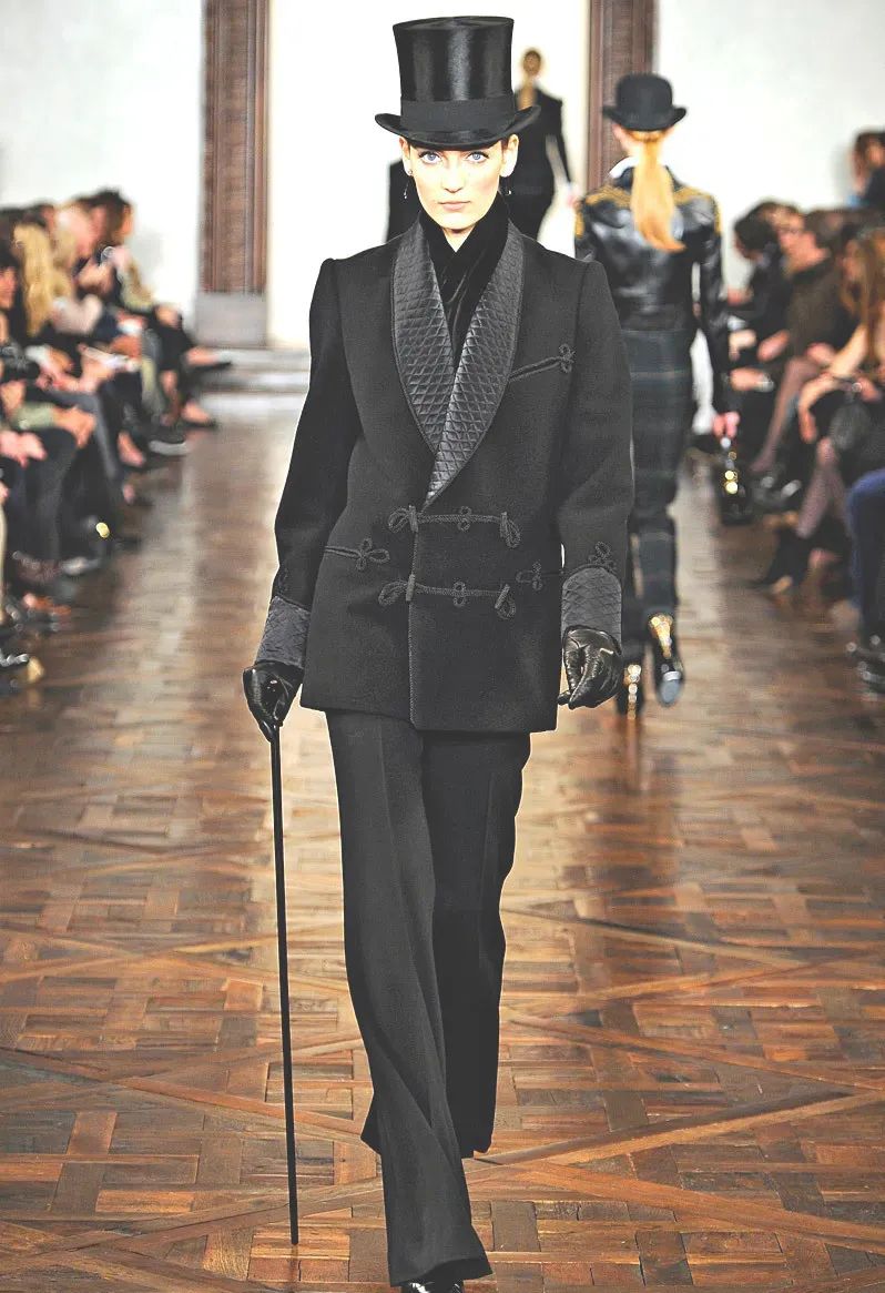 英国女王第一次创造仙女棒,英女王爱的东西