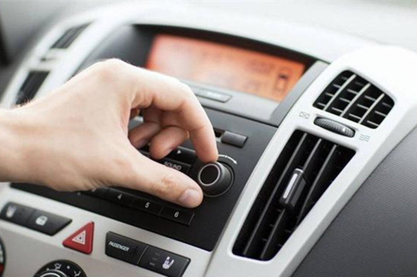 格力变频空调制冷有异味,汽车空调制冷有异味暖风就没有