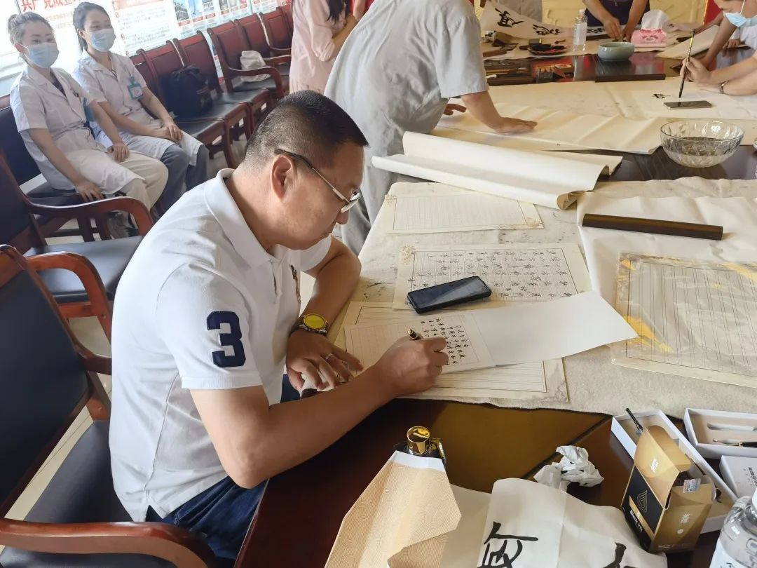 呼市第一医院开展喜迎“二十大”“习语金句”大家写专题活动