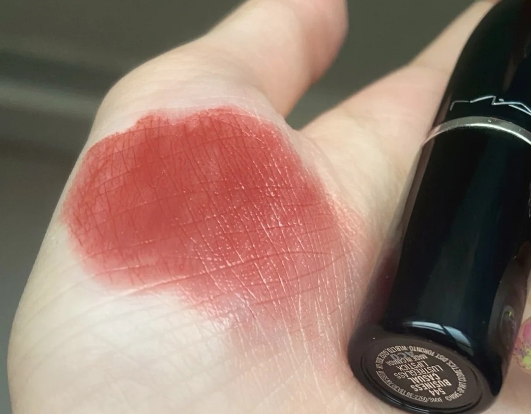 适合黄皮素颜的温柔大牌口红推荐,推荐几款黄黑皮的女生适合的口红