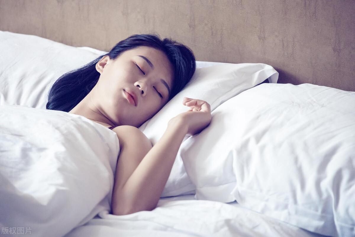 睡觉前吃这七种食物,临睡前吃哪些食物比较合适