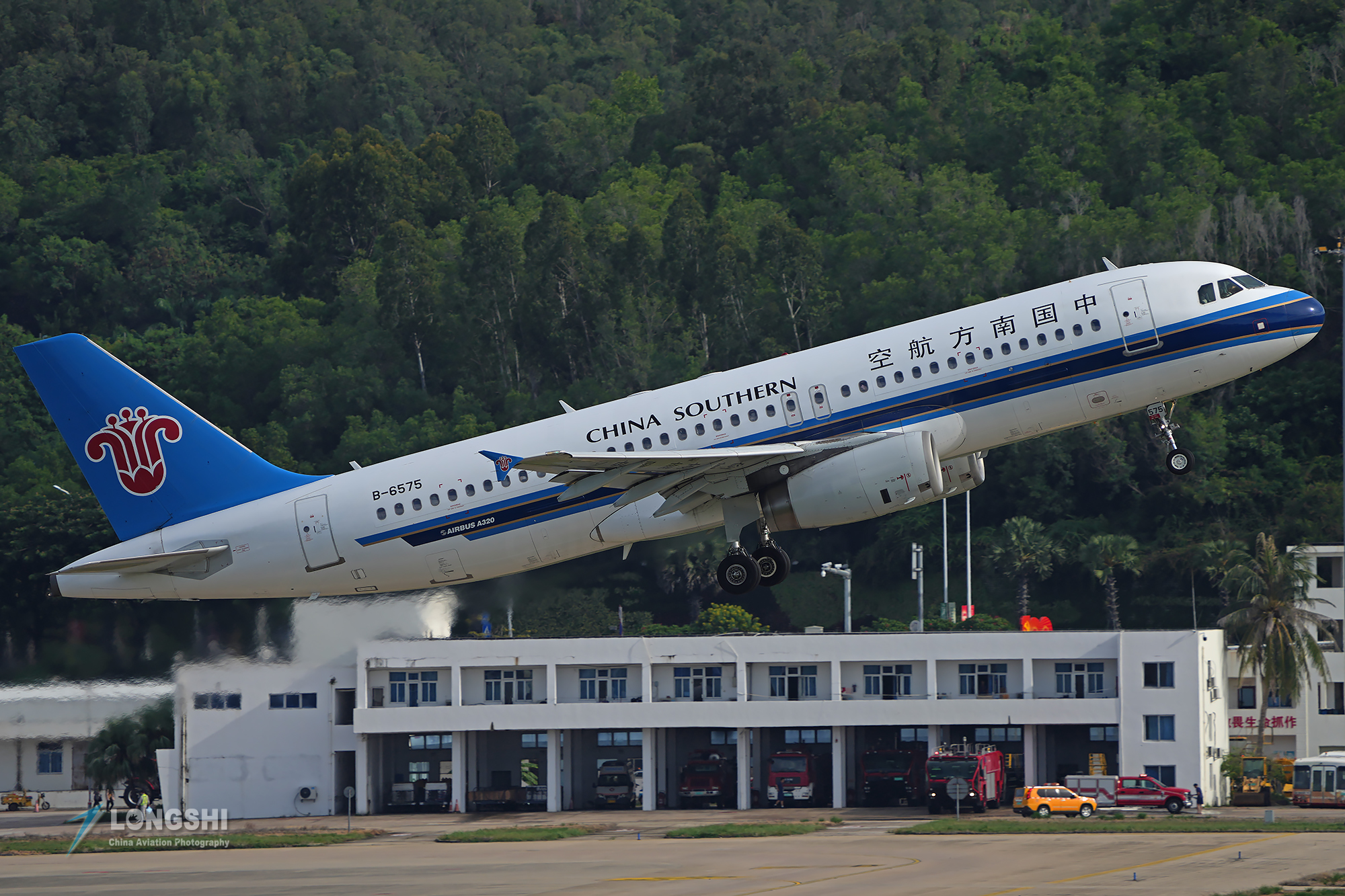 中国购空客160架客机，获法国210亿元货船订单，金额创历史新纪录