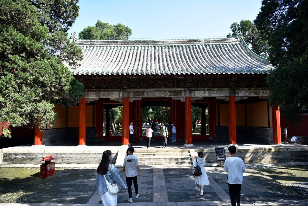 我，台湾人，曾以为大陆很穷，来到大陆后我被震撼到了，爱上大陆