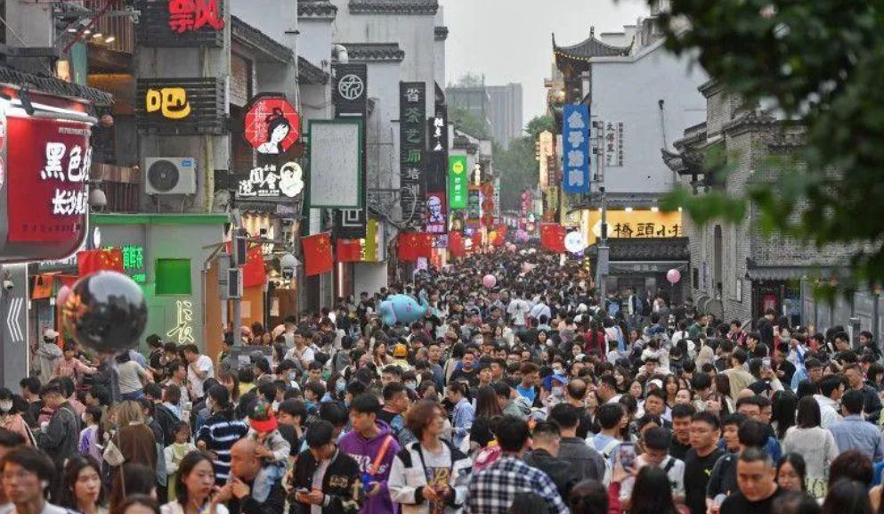 五一自助火锅烤肉,五一广州必吃网红羊蝎子火锅推荐