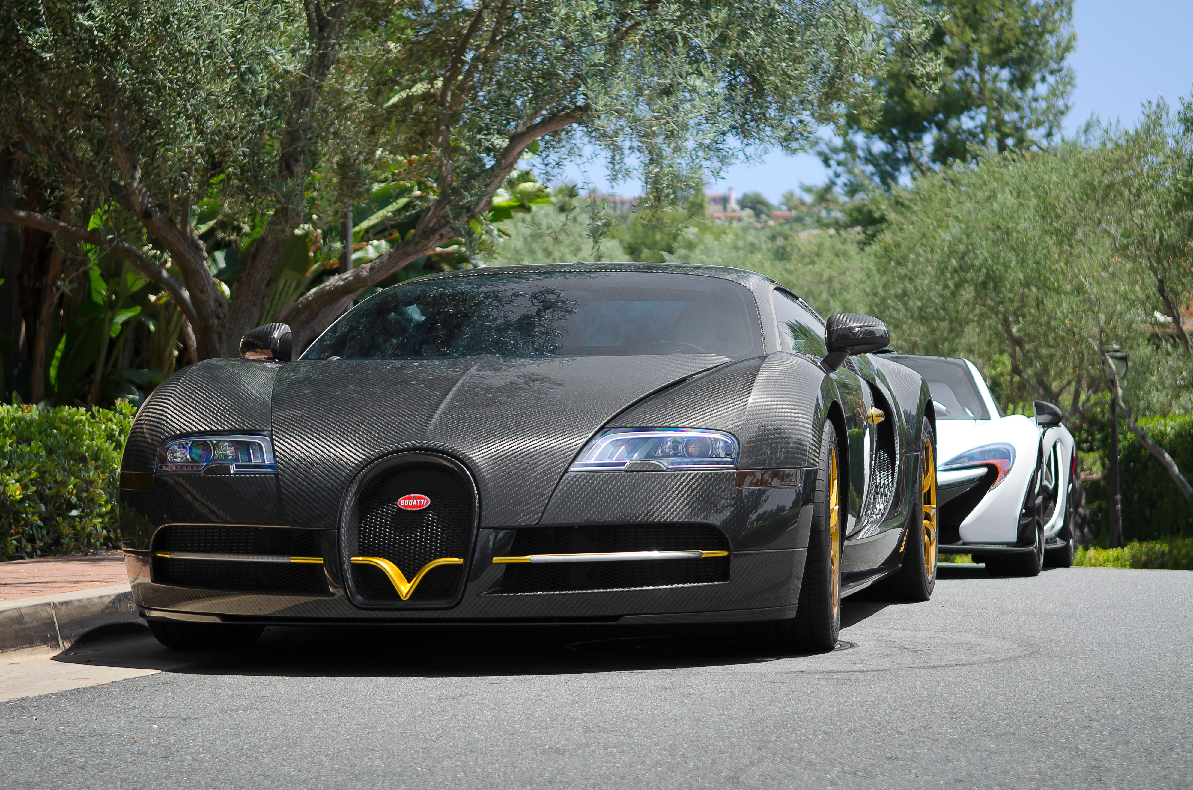 布加迪威龙内容,布加迪威龙跑车详细介绍