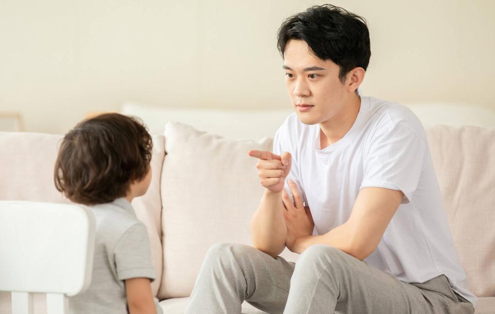 容易遭受校园欺凌的人,青少年被校园霸凌心理发展