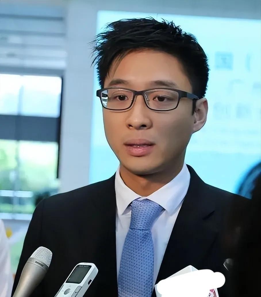 郭晶晶卖货直播,郭晶晶要自己赚钱养家吗