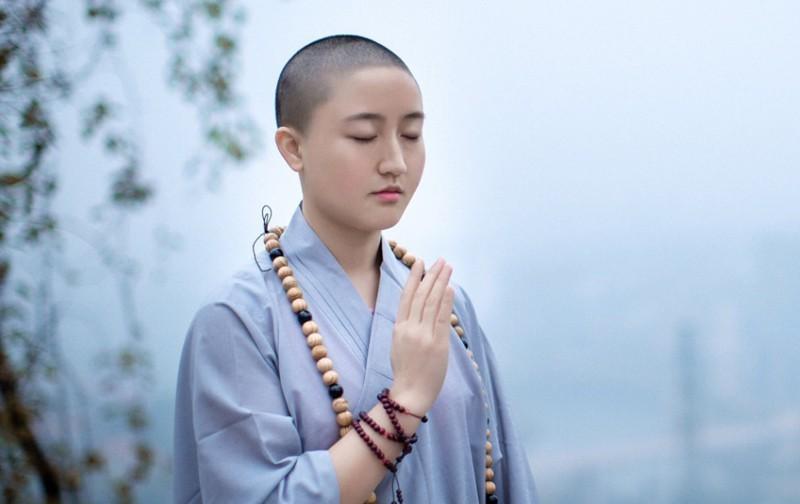 福报轻松招，烧香拜佛高招