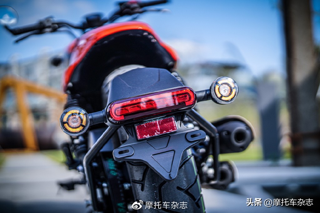 300mL级别国产巡航多了个选择——莫托菲诺小马300上市，售价23980元