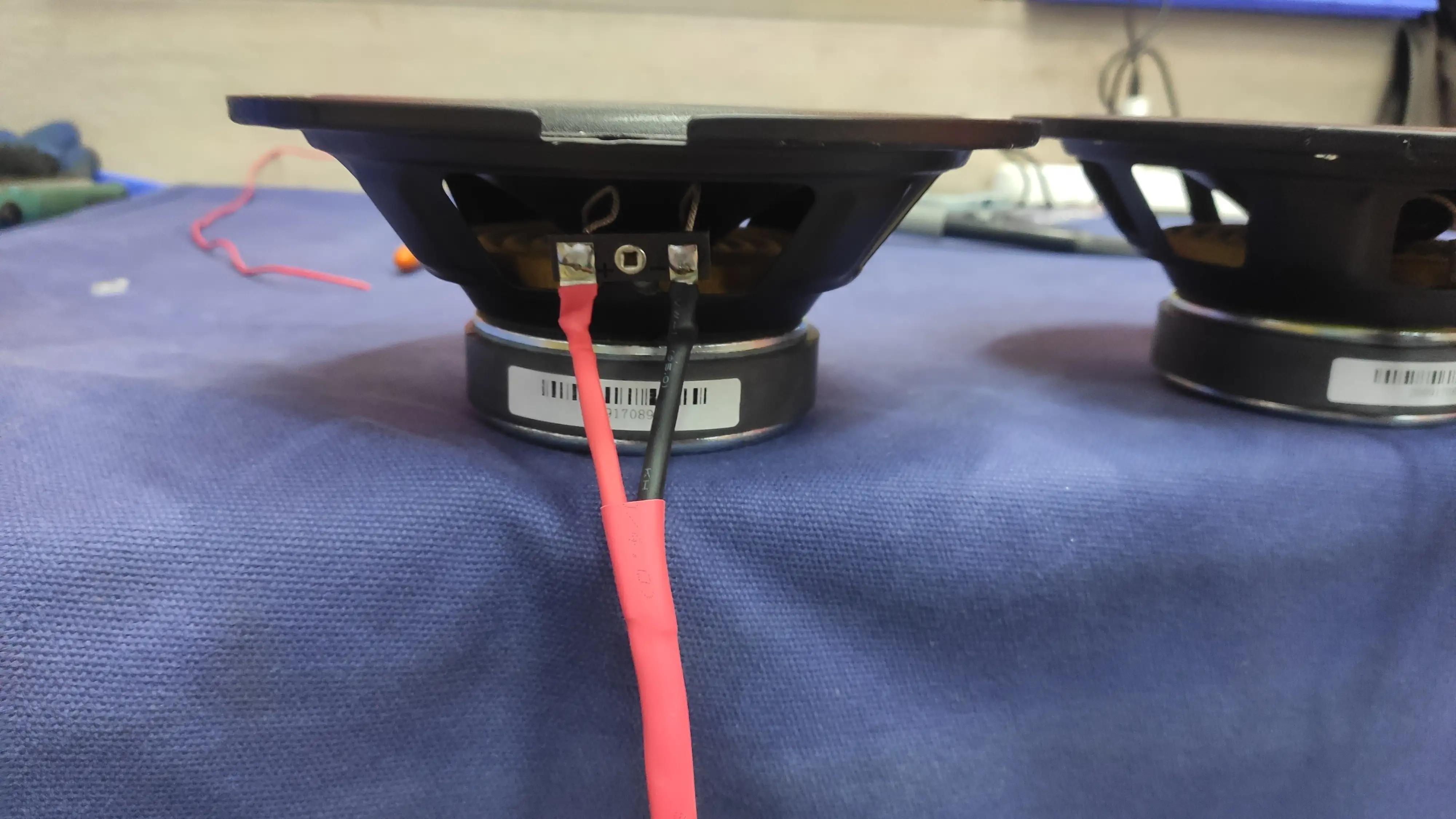 奇瑞艾瑞泽后门安装喇叭教程,艾瑞泽加装前门喇叭步骤