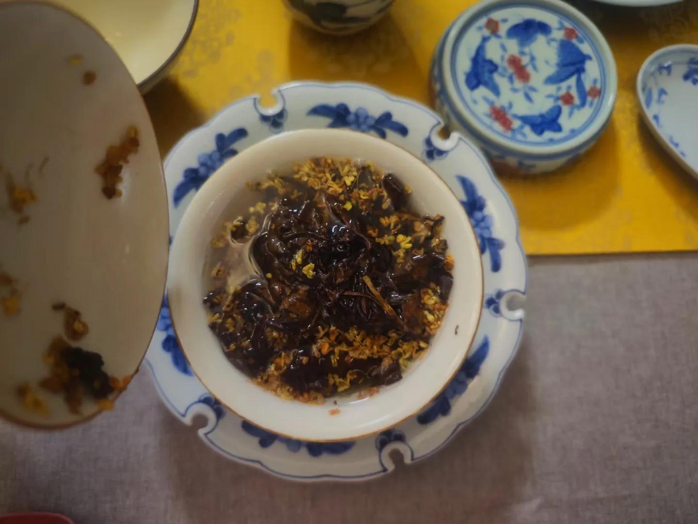 网上买茶叶和线下实体买茶哪个好,在网上买茶好还是去实体店好