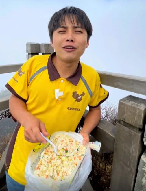 全能外卖小哥海扬视频,网红外卖员海扬什么情况