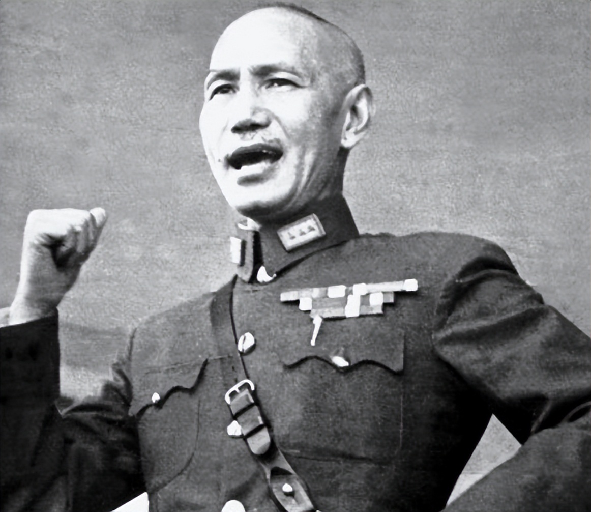 一篇文章差点泄露国民*党**的最高机密，蒋介石感叹：此人了不得！