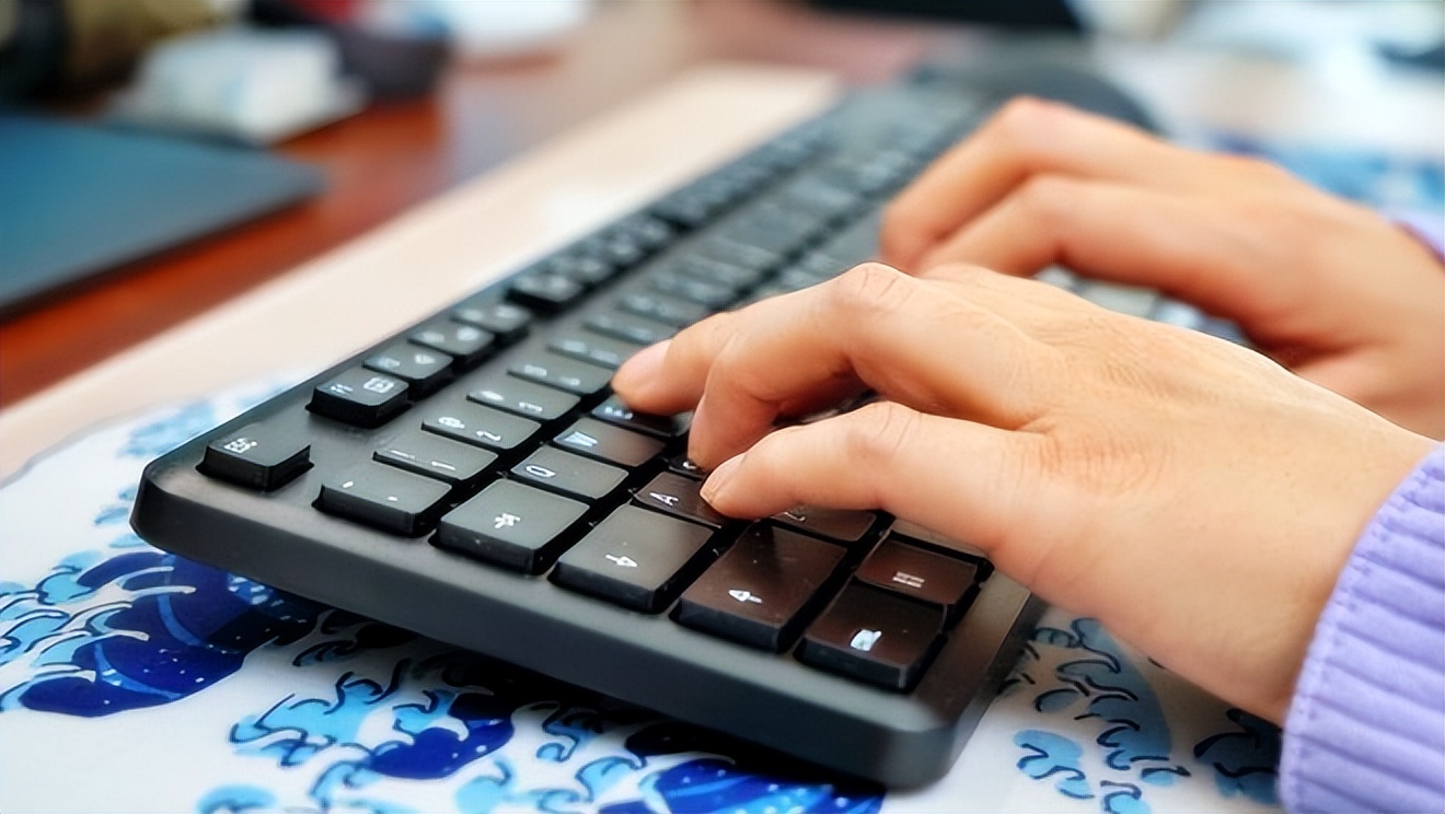 办公键盘静音超薄,cherry键盘测评经典