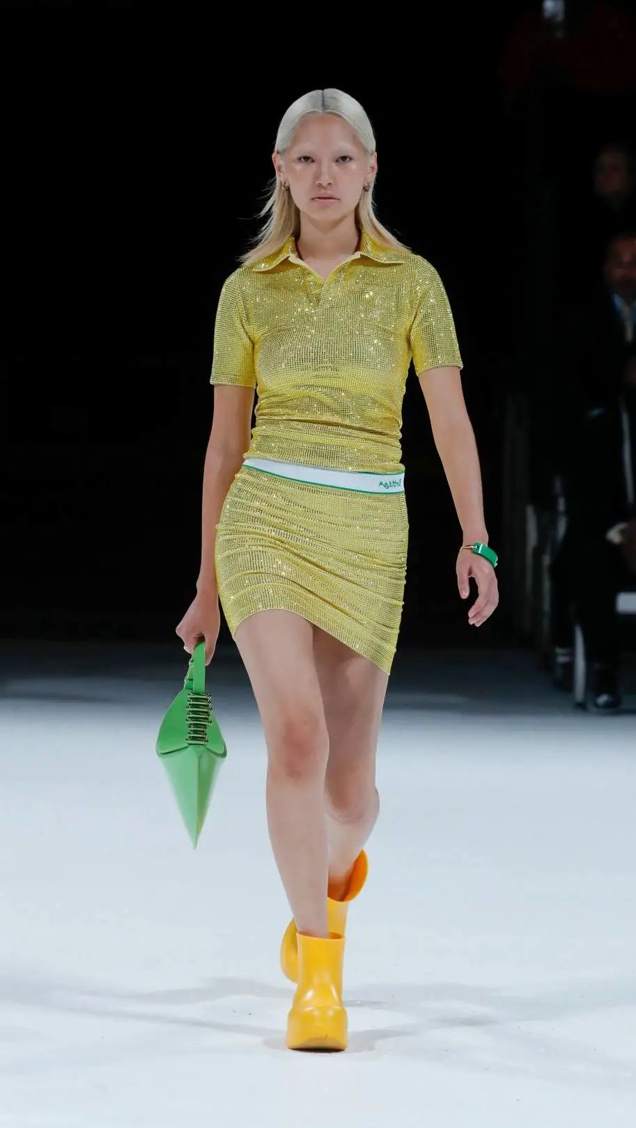 冬天不可缺少的一双小靴子,这4双鞋值得入手