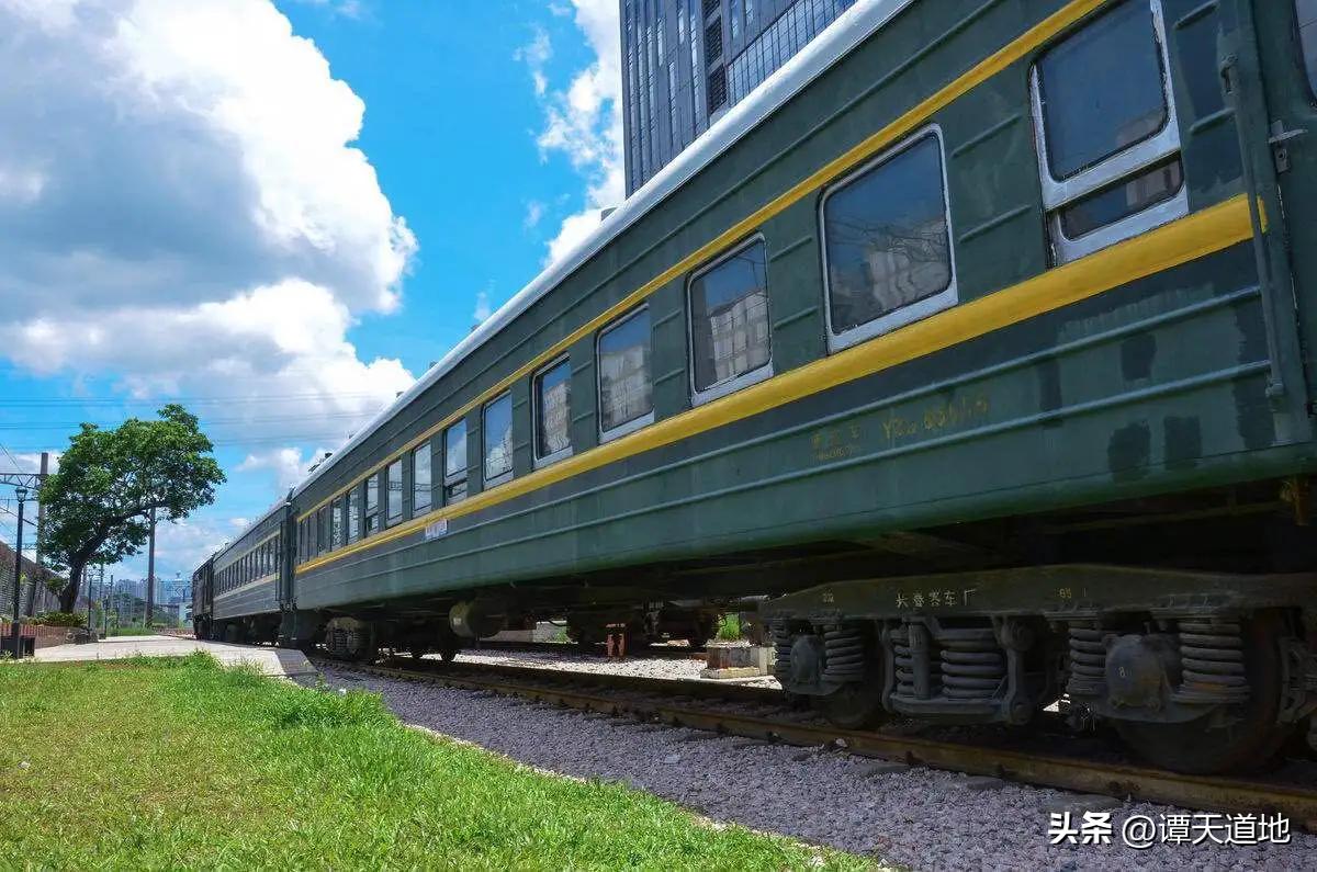 北京到达西安的绿皮火车,北京到西安的有一趟很慢的列车