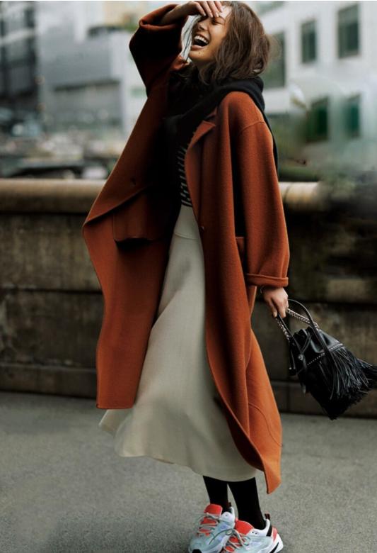 搭配长款的大衣非常有时尚感,高端品质气质款大衣穿搭