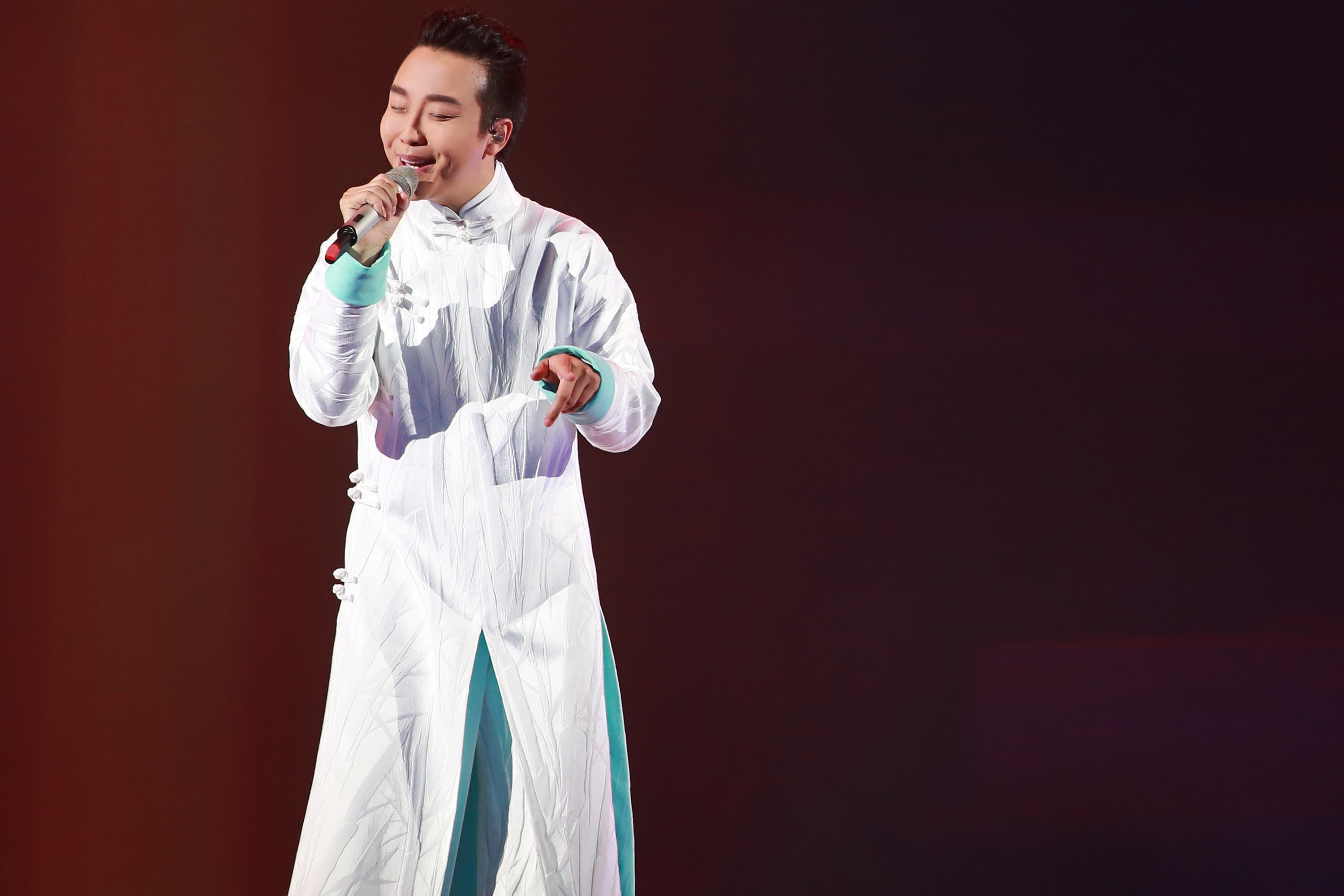 李玉刚经历过哪些事,李玉刚经历了什么