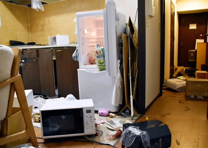 日本发生7.4级地震现场,日本发生7.4级地震