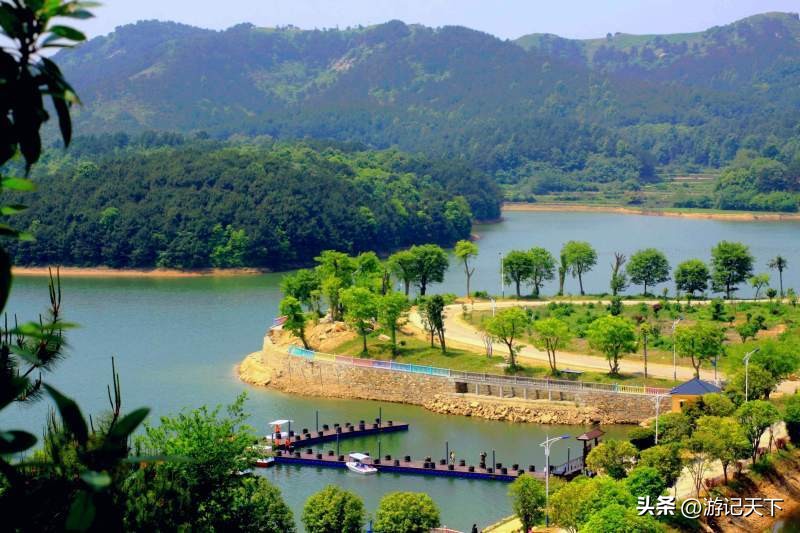 帝王湖水上乐园——阿尼亚房车伴我走天涯