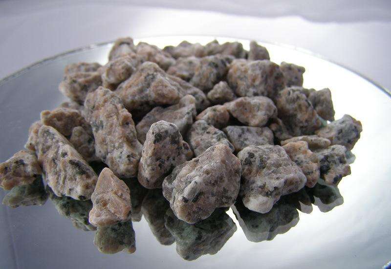 大连机场查获辐射能量石,大连核辐射女孩