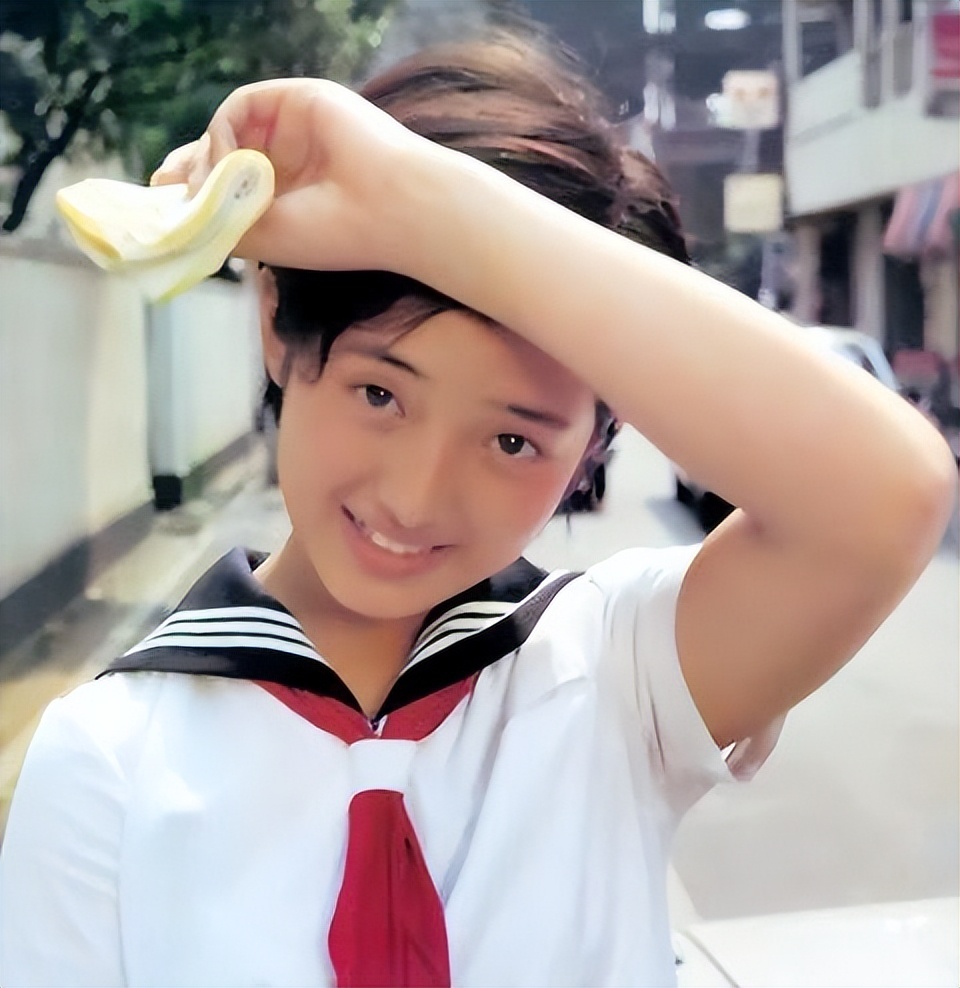 山口百惠谁年轻时还不是个美人,山口百惠为爱隐退完整版