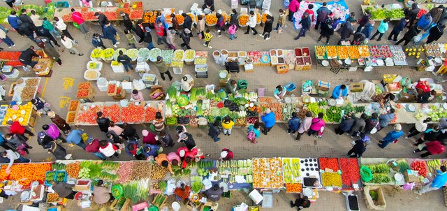 创新式的地摊经济,地摊经济主导经济发展方向