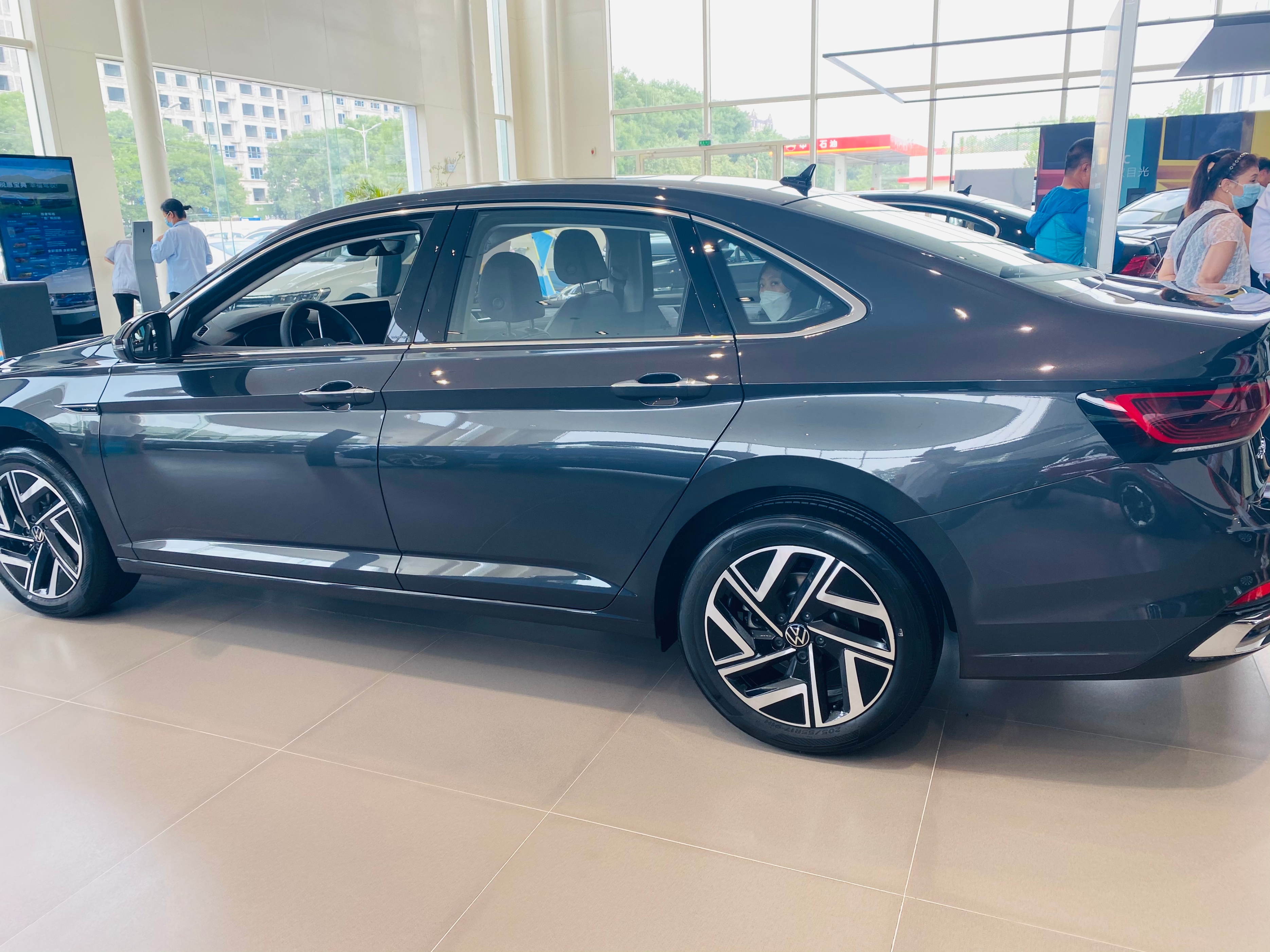 开了9年的老速腾,大众捷达和速腾的对比