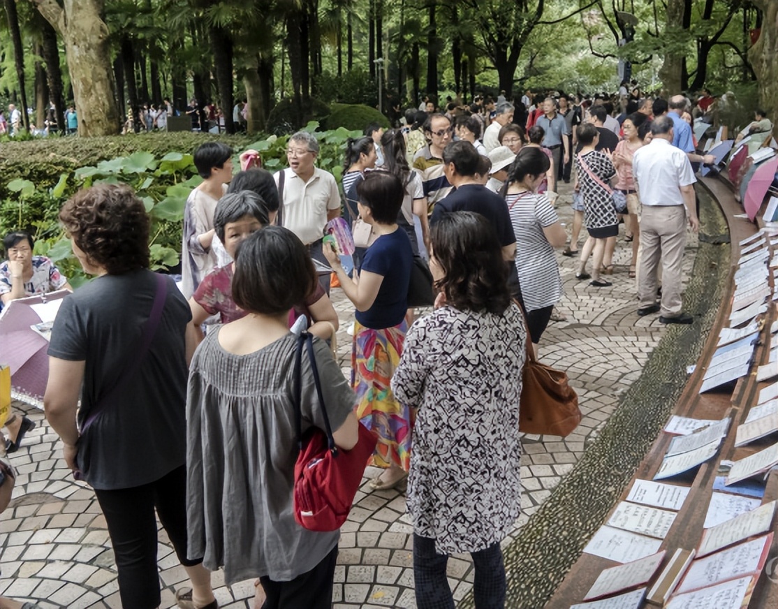 一把年纪，还老不正经？老年人的性与爱，为何无处安放