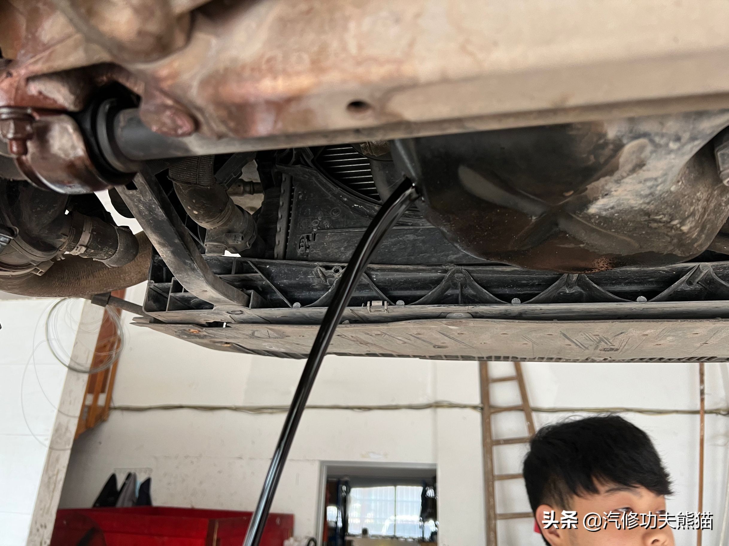 老车翻新修复奥迪a4,修复报废奥迪a4