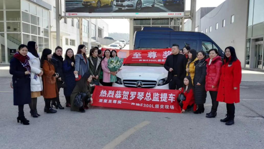 年轻人想要赚钱一定要学会做生意,不管什么年代都要努力赚钱