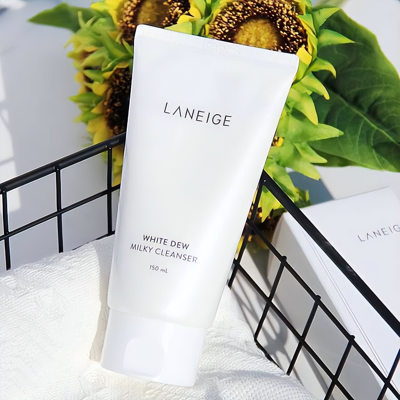 请推荐一下哪款女士洗面奶好用,女士洗面奶补水保湿美白祛痘套装