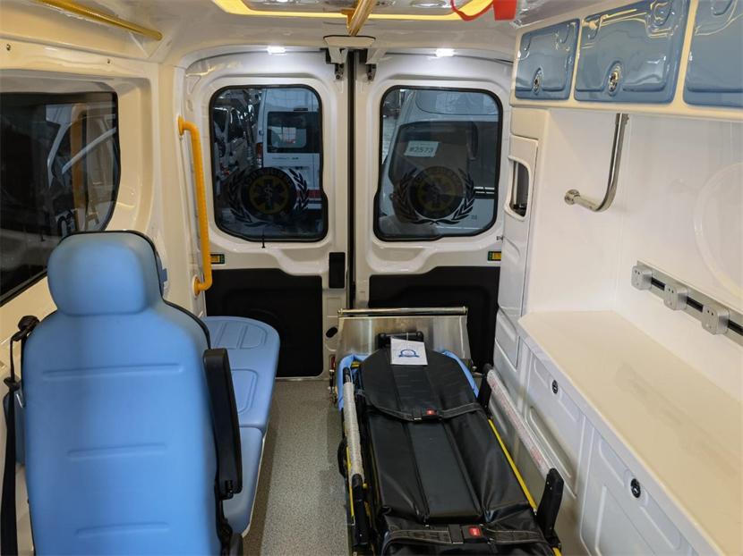 福特监护型救护车生产厂家,福特救护车设备厂家在哪里