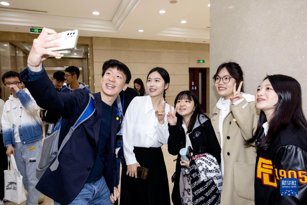 台湾大学生参访团赞叹大陆,台湾大学生参观大陆的感受