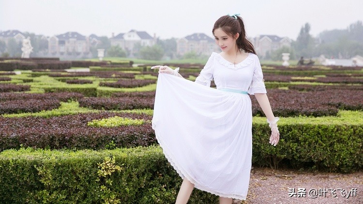 想要追到喜欢的女孩视频,想要追到女朋友首先要讨好她闺蜜