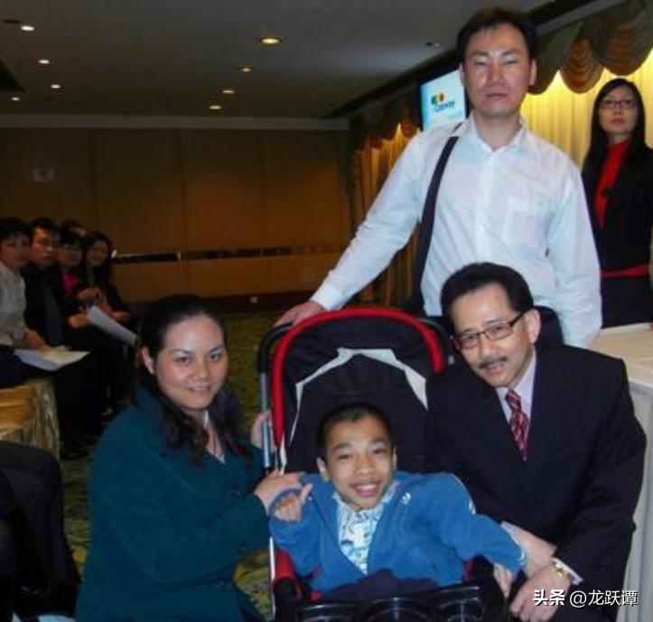 韬环鍗冧嚎鐨勫瘜璞潗杞濞跺コ绉樹功,90鍘樼背琚栫弽鎬昏