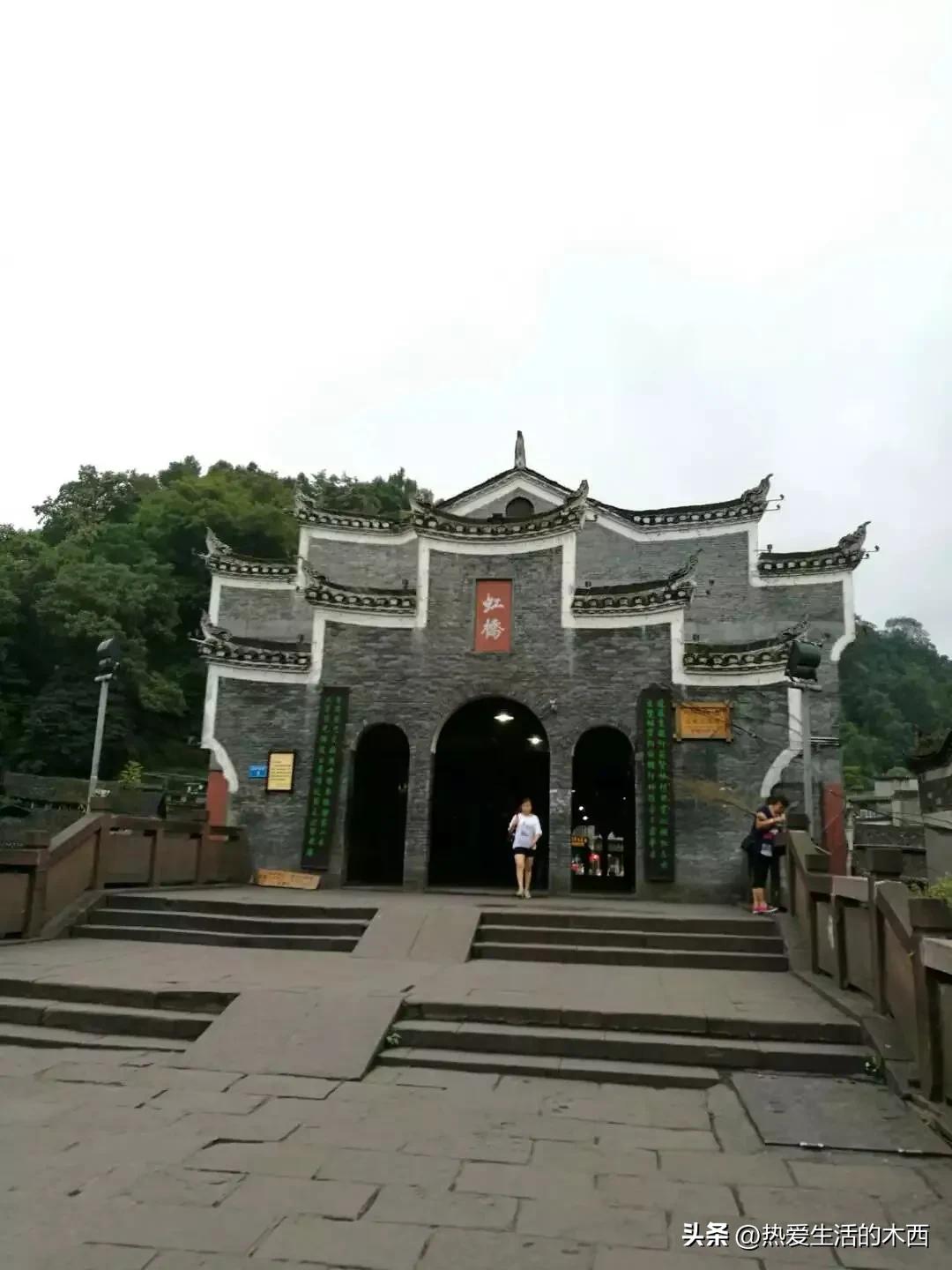 湖南张家界凤凰古城之旅,湖南省凤凰古城张家界自由行上篇