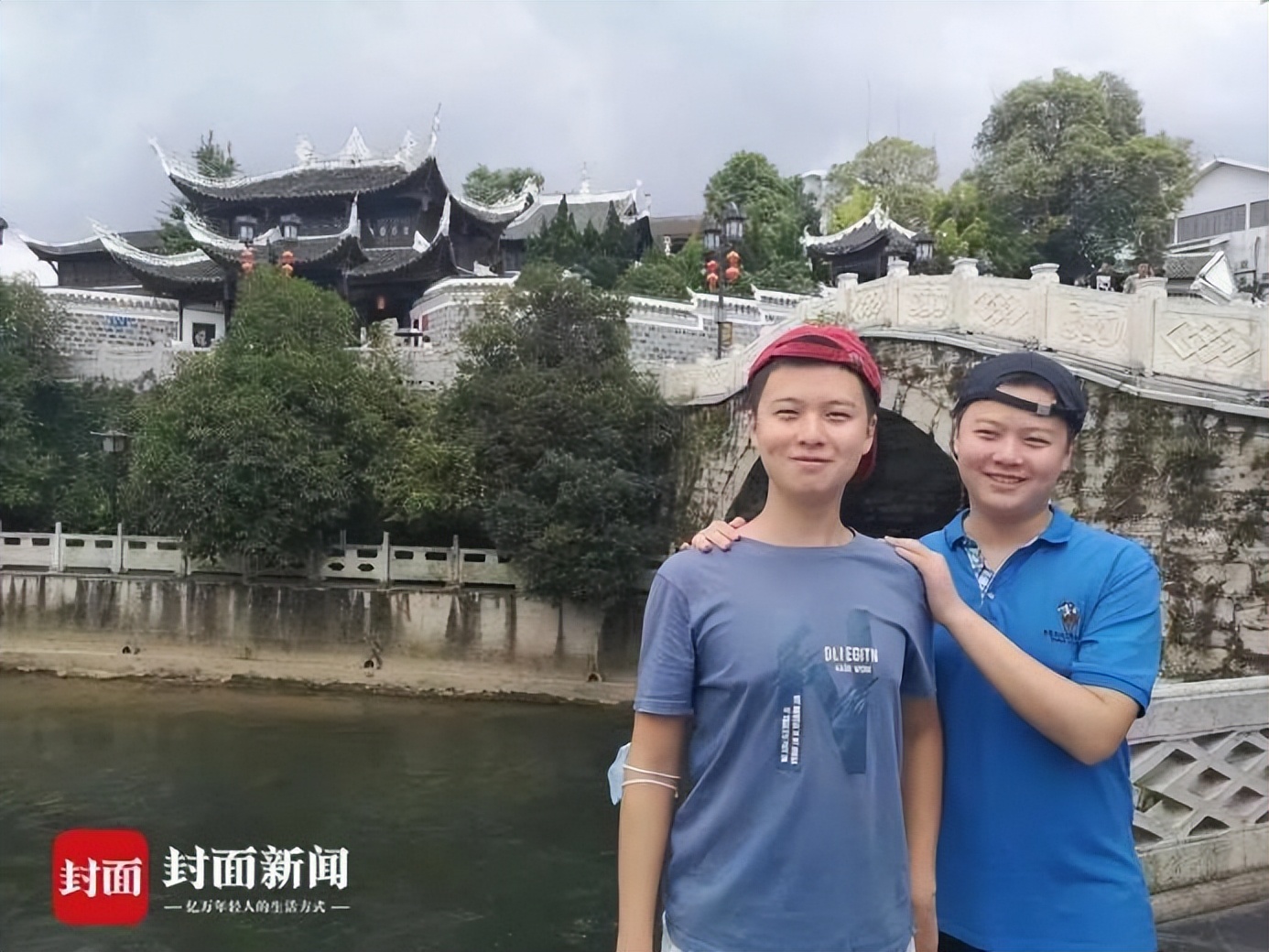 双胞胎学霸兄弟神同步保送北大,神同步三胞胎姐妹考上同一所大学