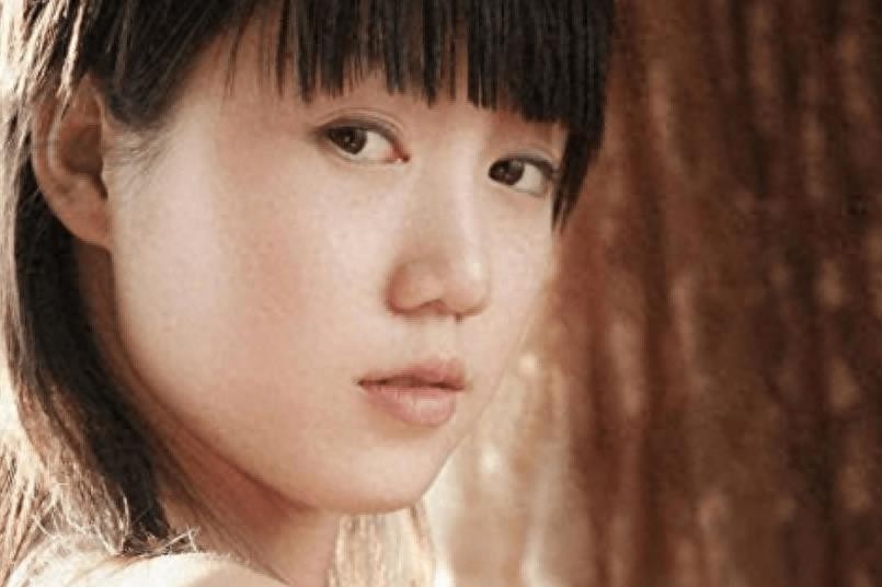 “最红裸模”*筱雨张**，出道一年拍21套人体写真，今38岁仍孤身一人