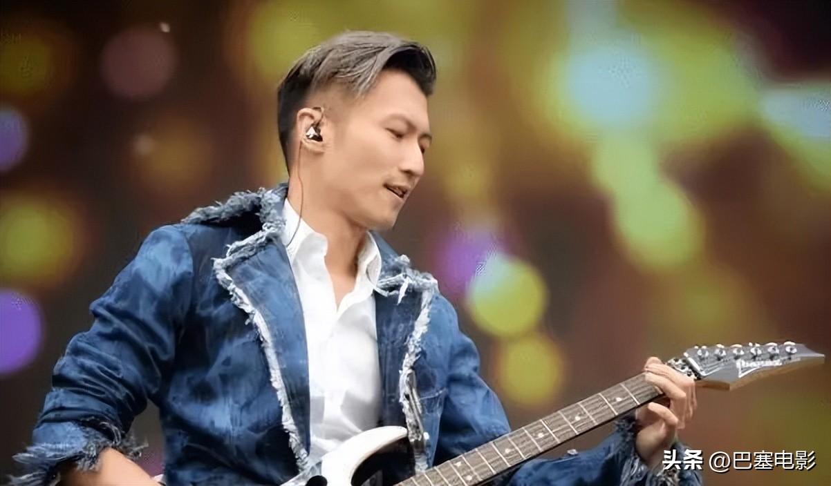 王菲谢霆锋旧照曝光甜蜜,谢霆锋王菲早期恩爱场面