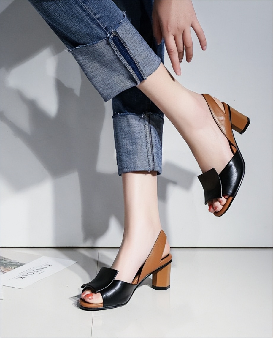 基本款必备鞋子有哪些款式,比较时髦的鞋