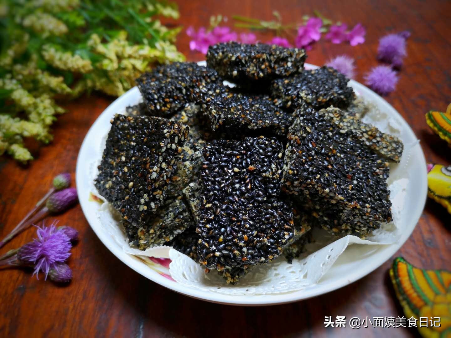 女人到了40岁建议多吃这几样,女性过了40岁推荐常吃3种食物