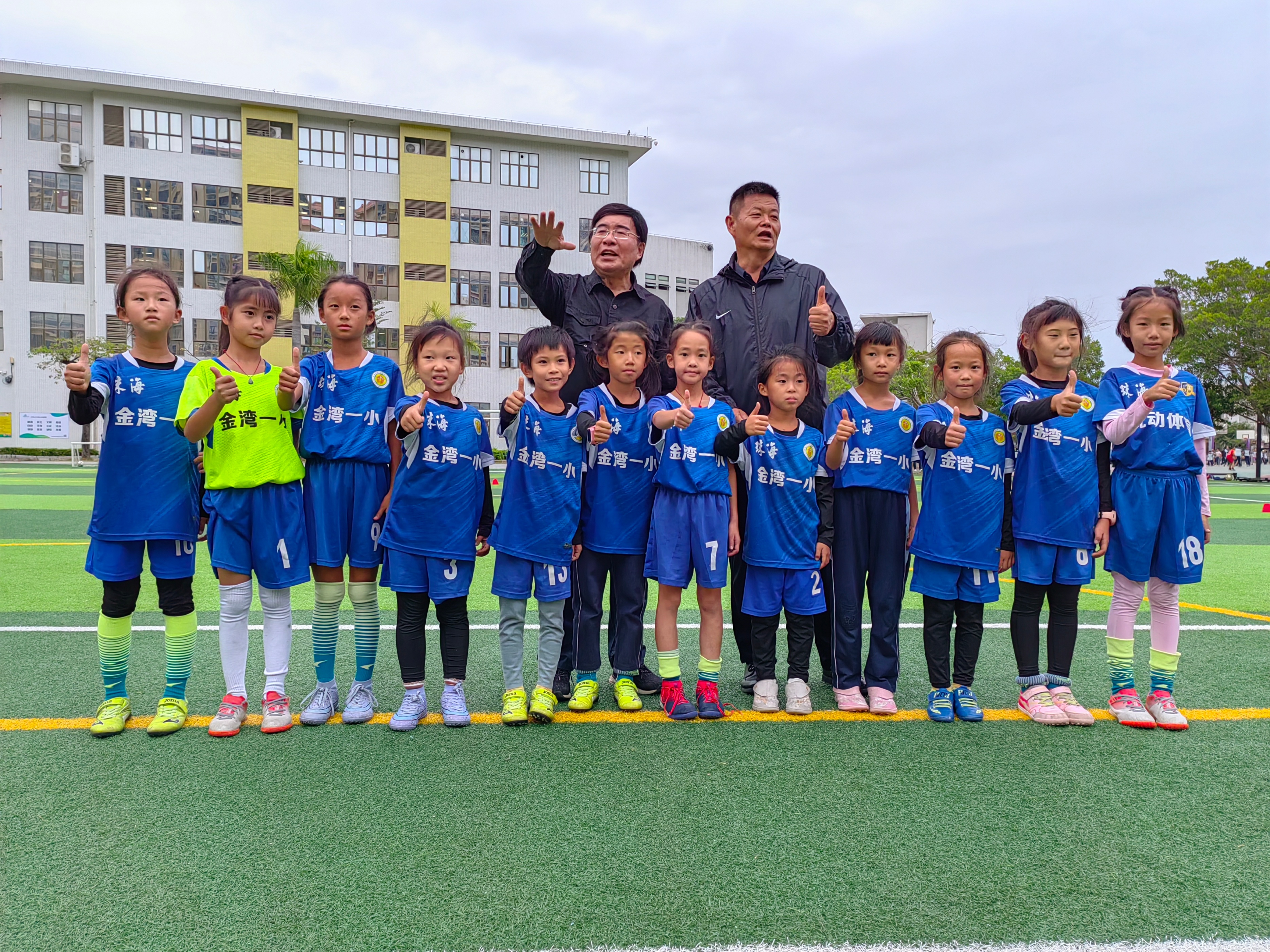 足球解说员韩乔生,韩乔生解说足球